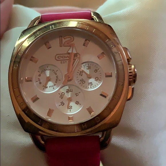 Coach Watch - Picture 3 of 4